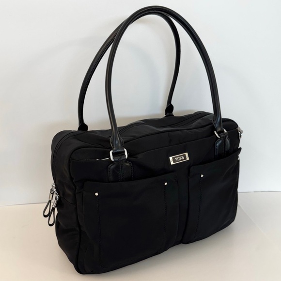 Tumi Voyageur Cortina Boarding Bag / Overnight Weekender Tote / Travel /Vacation - Picture 3 of 9